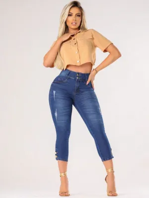 BAZZUT MODA Calça jeans capri feminina com elastano de detalhe de botões na boca da perna