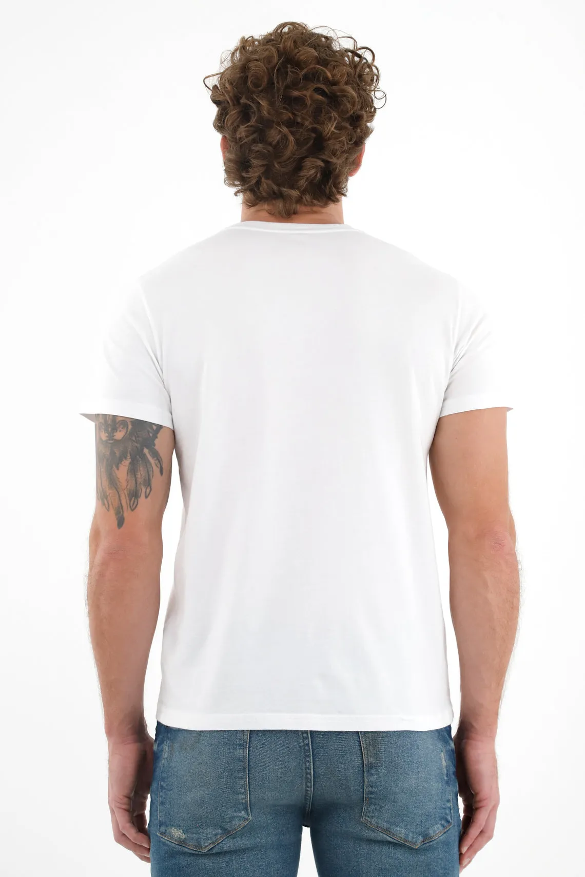 Camiseta blanca con mini bordado para hombre