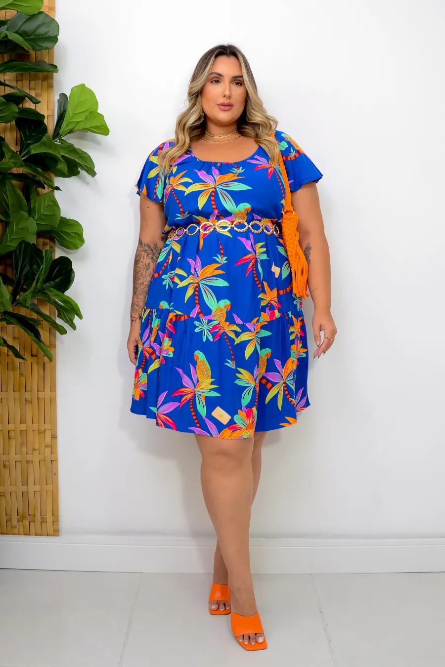 Vestido Curto Plus Size Resort